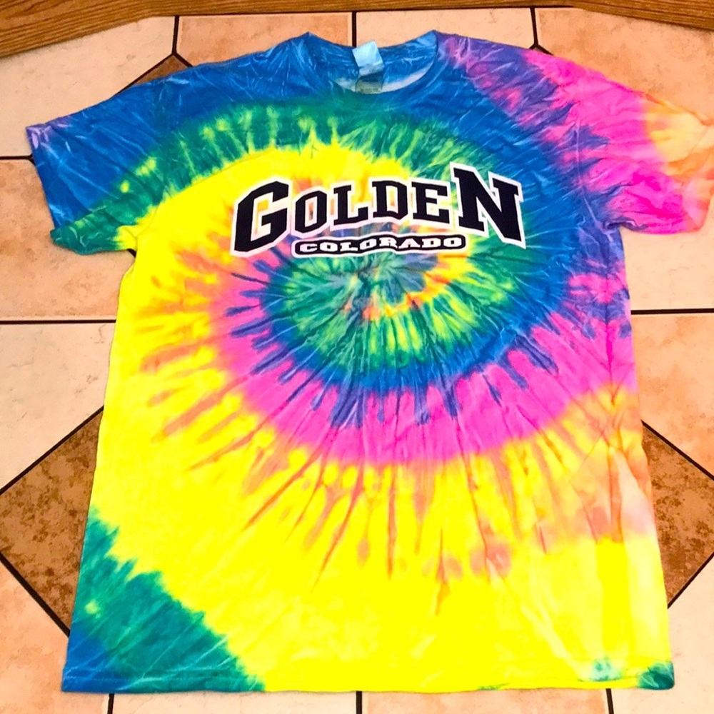 Golden Colorado bright tye dye t shirt ladies size medium